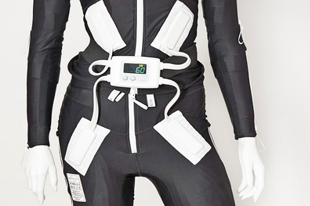 Startup crea traje para mejorar movilidad de personas con trastornos neurológicos