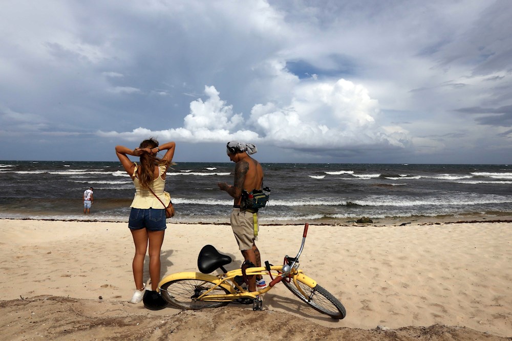 Grace se degrada a tormenta en Yucatán y Henri puede convertirse en huracán
