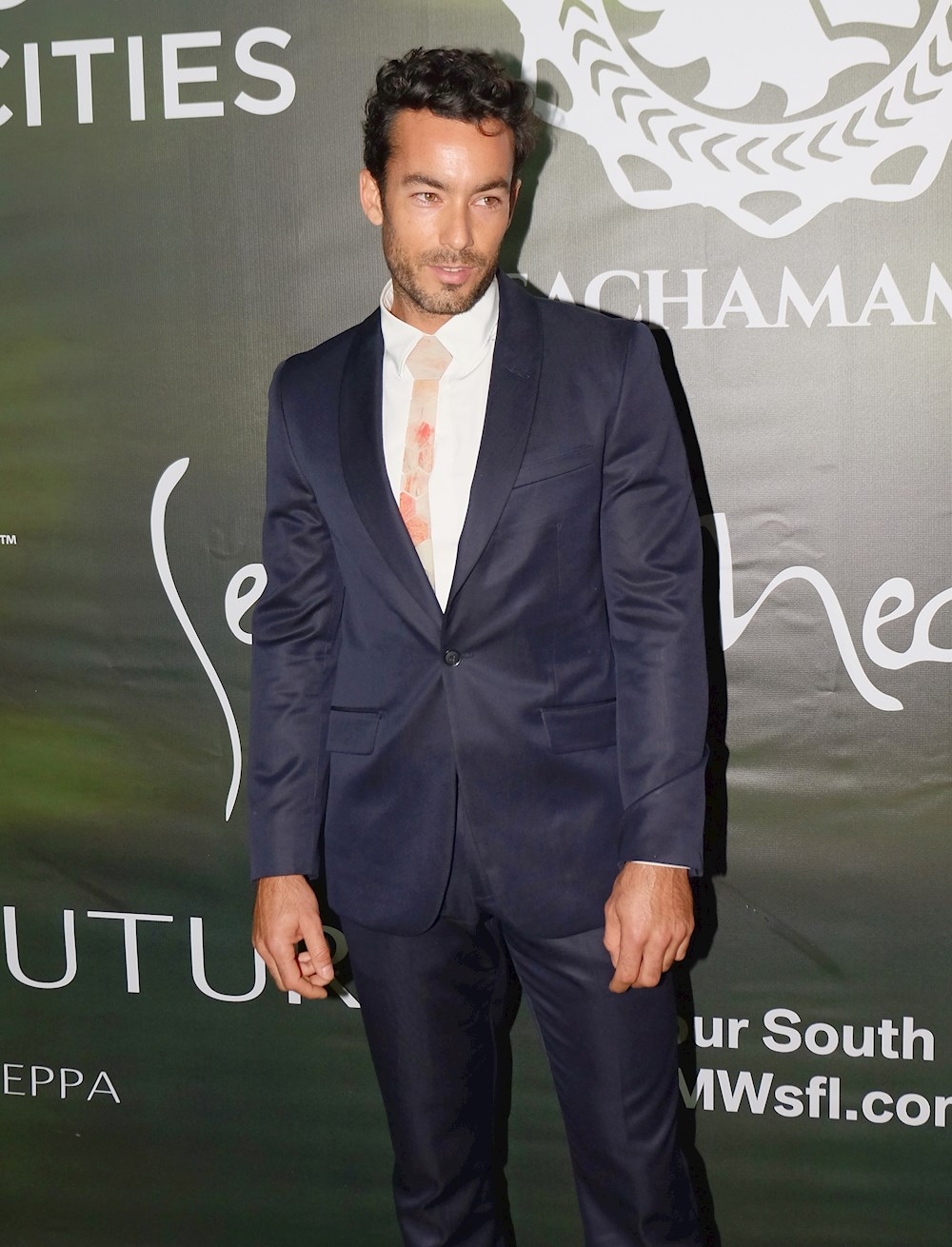 Aarón Díaz y Ana Brenda Contreras comienzan el rodaje de “Toda la sangre”