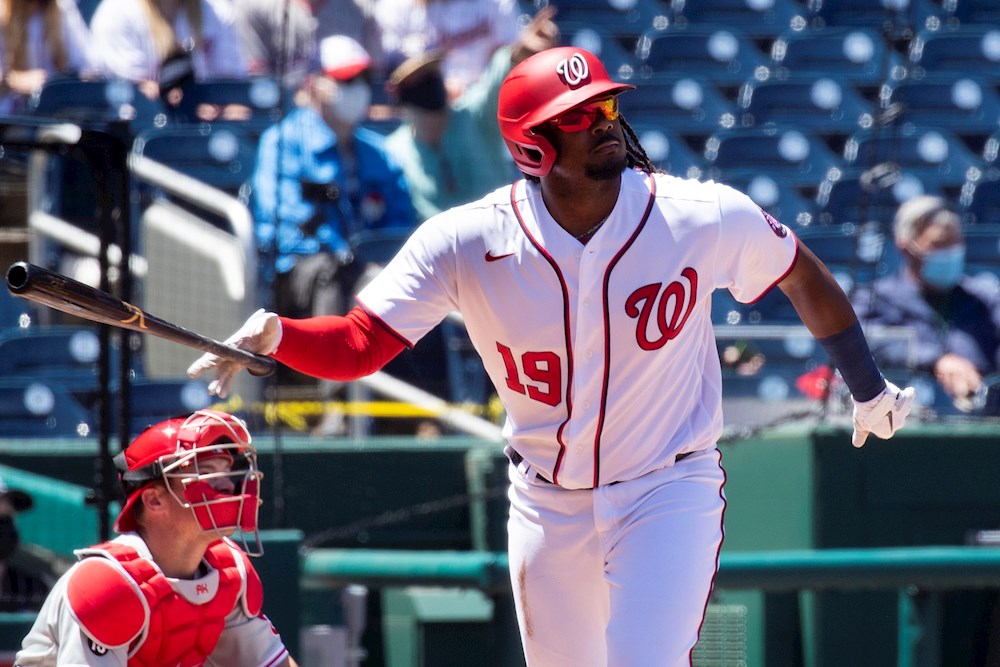 8-5. Bell jonronea con su ex compañero en el triunfo de los Nacionales