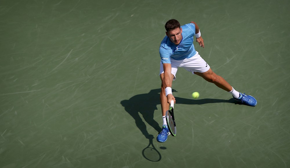 Los españoles Carreño Busta y Alcaraz avanzan a cuartos de final