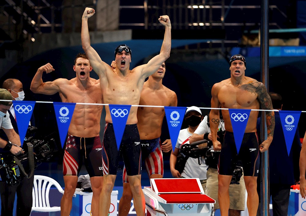Dressel adorna su quinto oro con un récord mundial