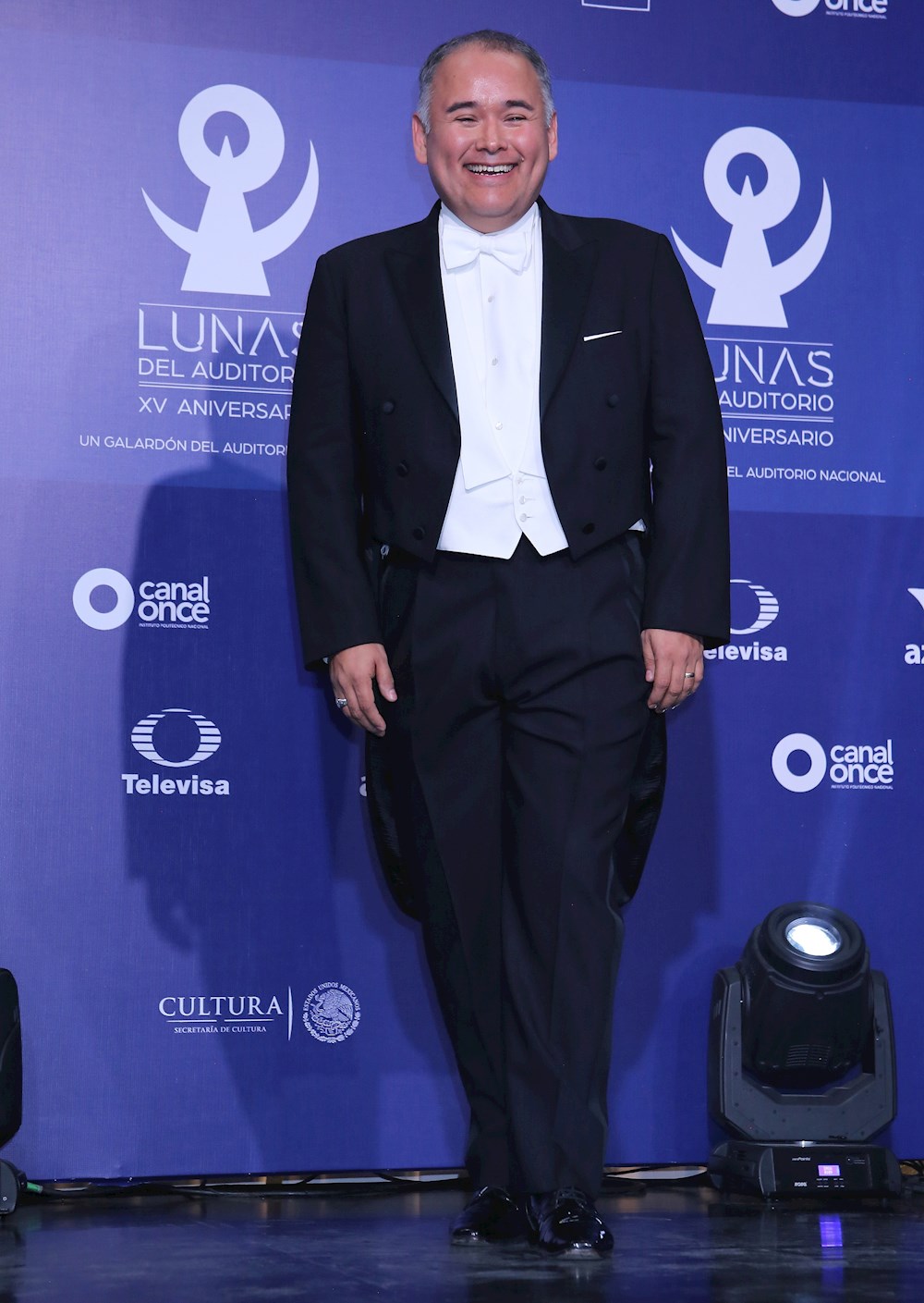 Javier Camarena regresa a escenarios mexicanos con gira “Tiempo de cantar”