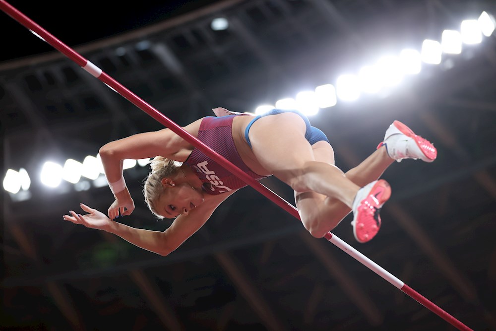 Nageotte pone a Estados Unidos con tres oros de seis en pértiga