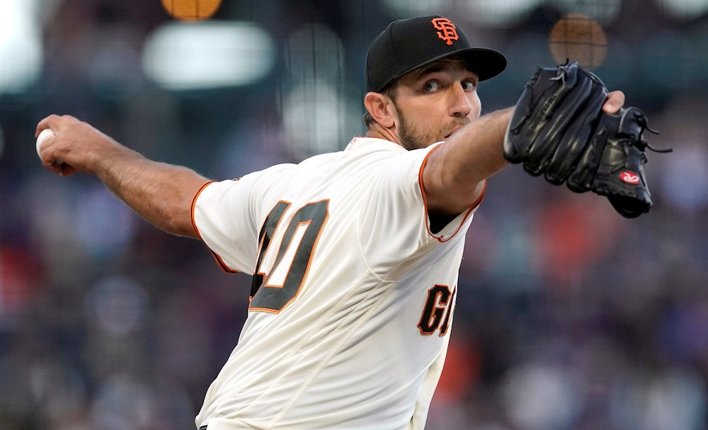 6-2. Bumgarner lidera la barrida de los Diamondbacks sobre los Filis