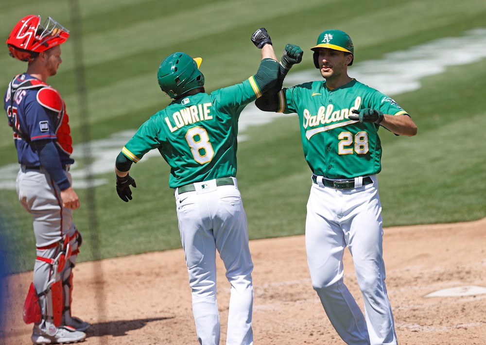 Tres jonrones permiten el triunfo de los Atléticos sobre los Medias Blancas