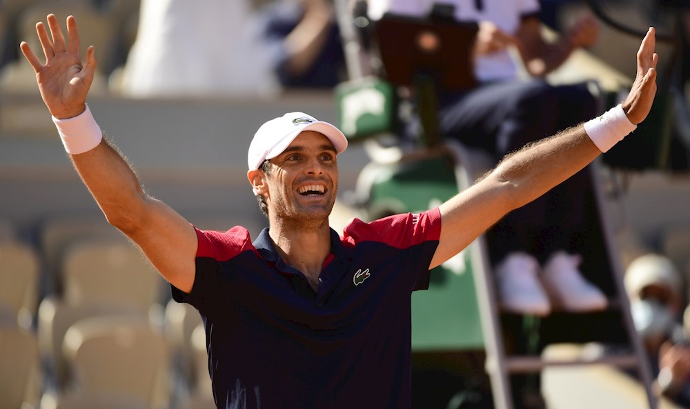 Pablo Andújar remonta dos sets en contra y pasa a la segunda ronda