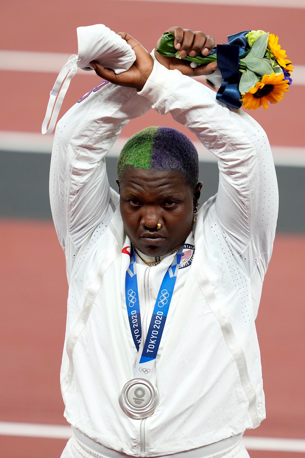 Muere la madre de la subcampeona olímpica de peso Raven Saunders