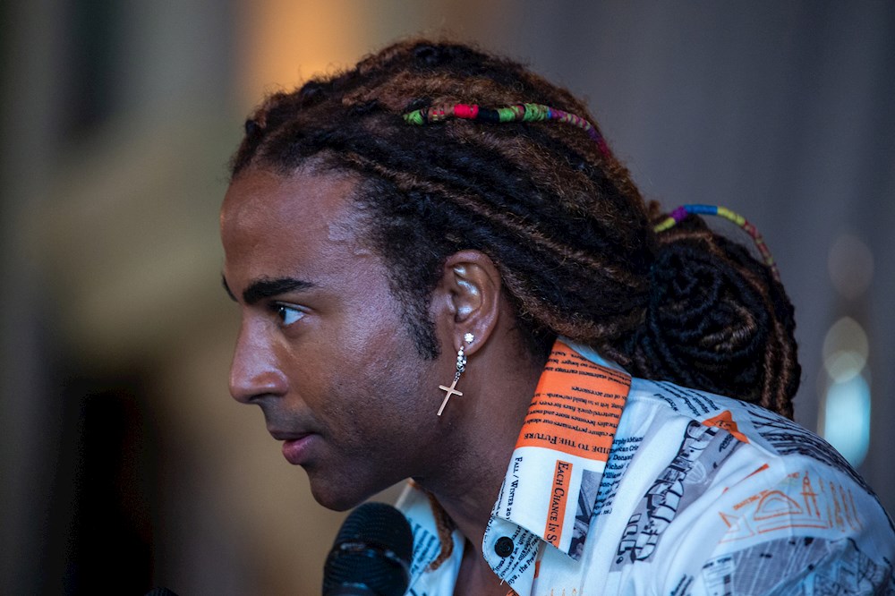 Yotuel Romero recibe el Premio Martí por su lucha por la libertad en Cuba