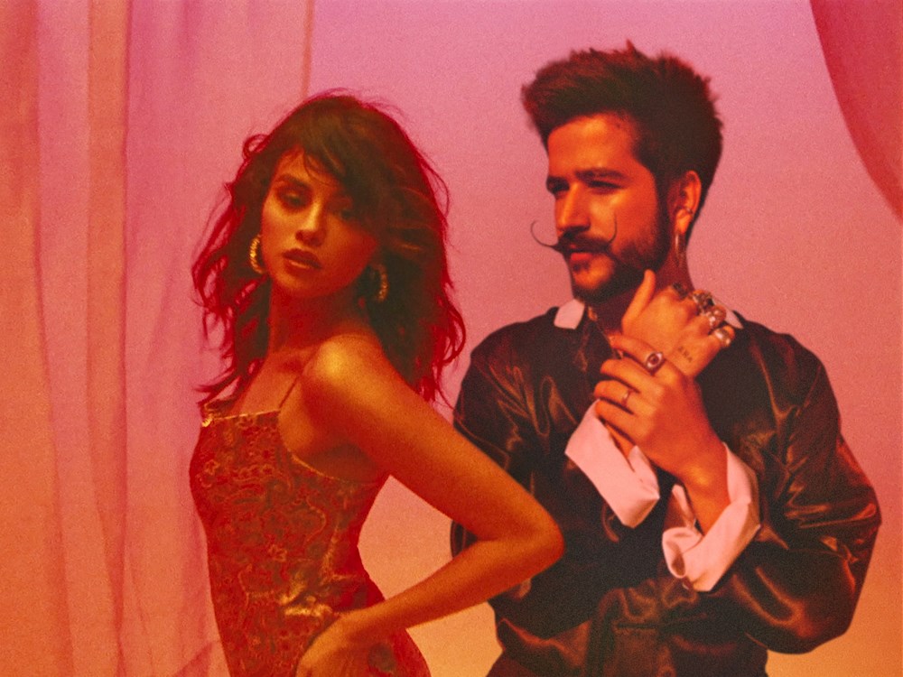 Selena Gómez y Camilo estrenan una “conexión verdadera” con el tema “999”