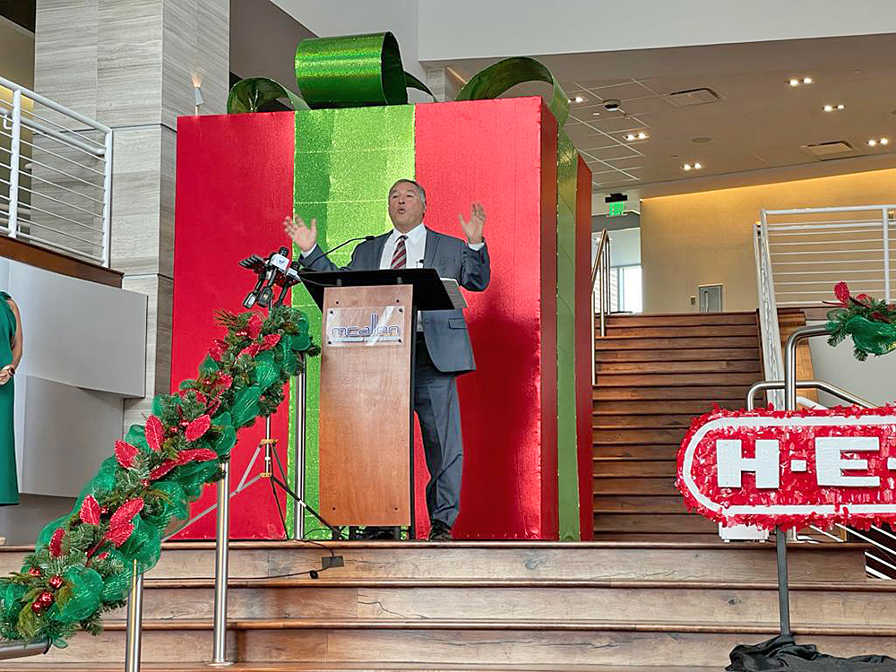 Desfile navideño de McAllen, recuperando la Navidad en el Polo Sur de Texas
