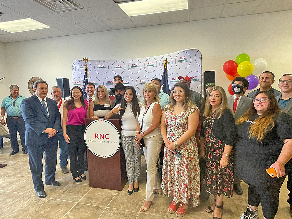 El Comité Nacional Republicano abrió Centro Comunitario Hispano en Laredo