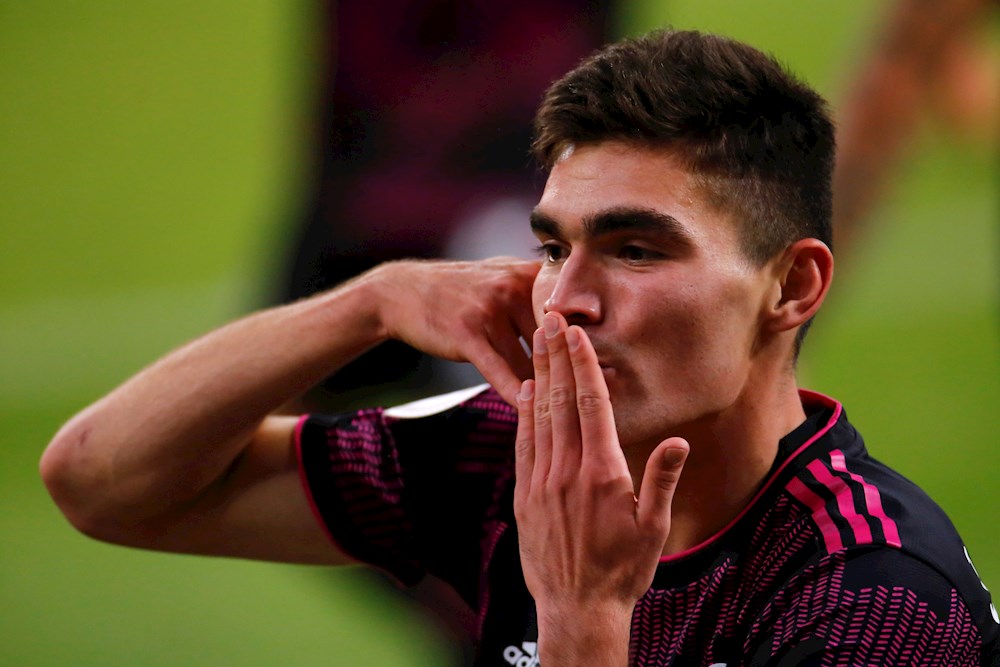 Johan Vásquez, séptimo mexicano en la historia de la Serie A