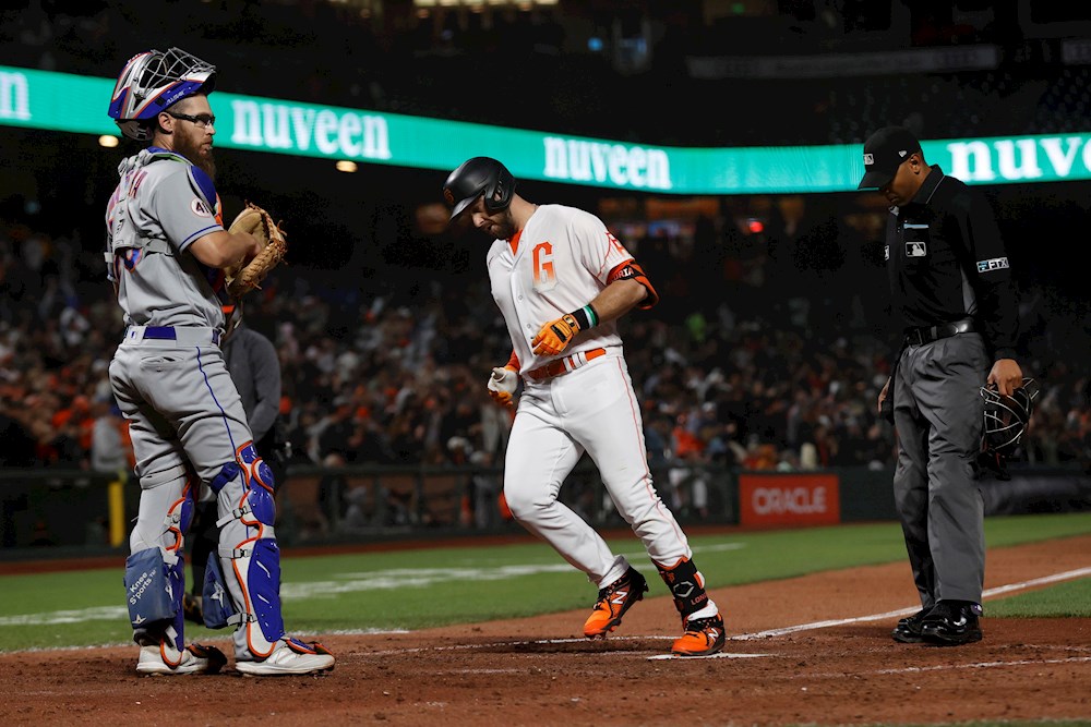 Webb lanza sólido y vence a los Mets
