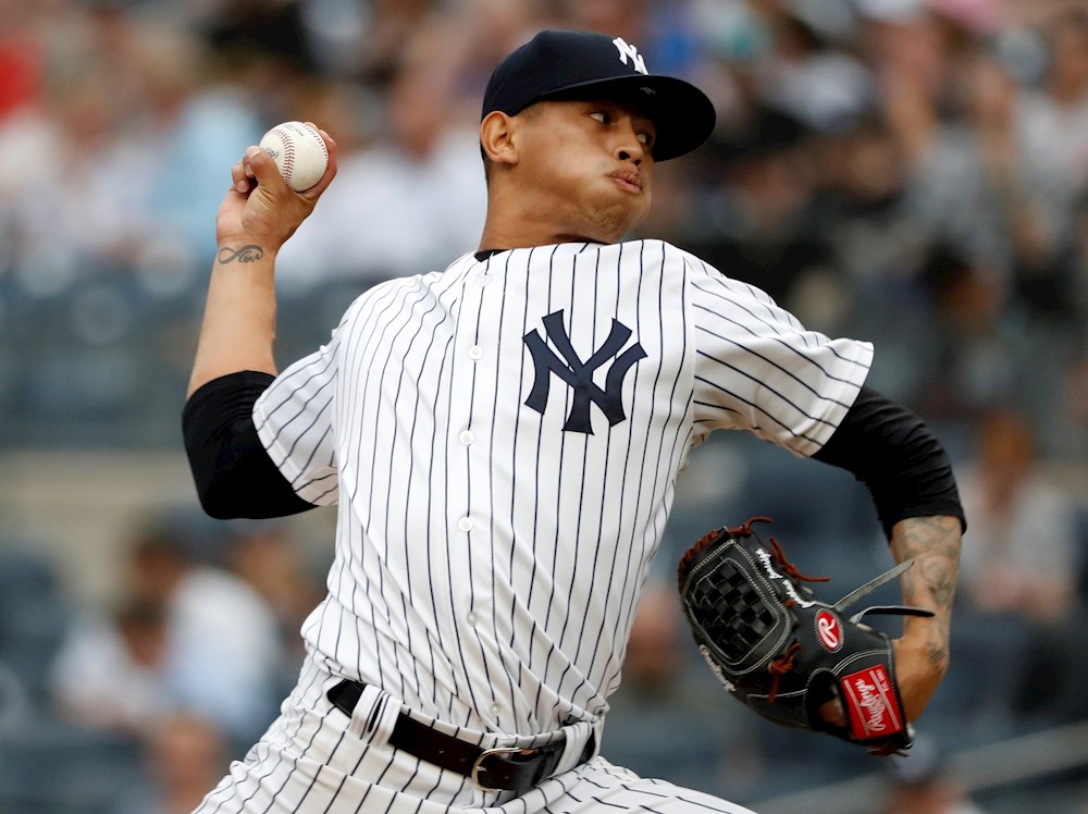 5-3. El nicaragüense Loáisiga clave en el triunfo de Yanquis ante Medias Rojas