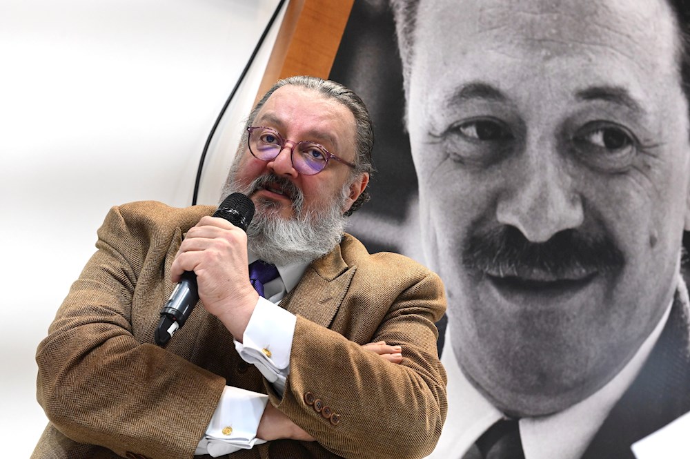 Cesan al agregado cultural de la embajada de México en España