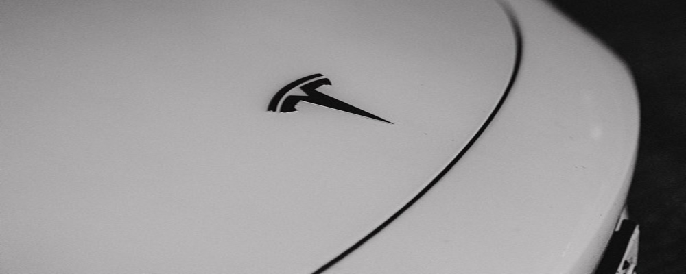 Por qué las acciones de Tesla perdieron impulso en los mercados