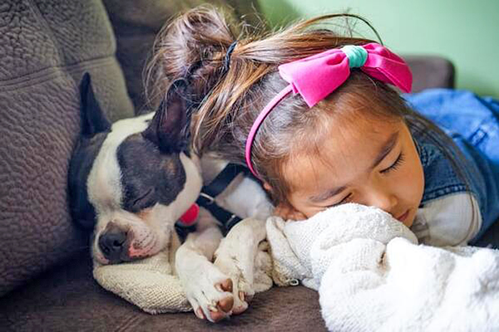 ¿Cómo afecta la apnea obstructiva del sueño a los niños y adolescentes?