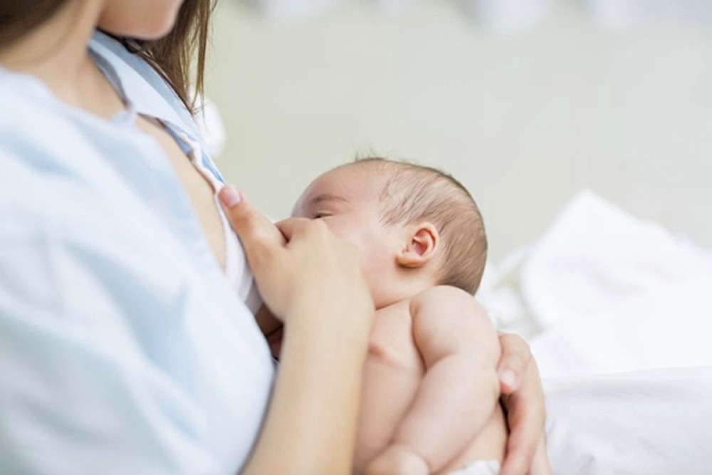 Lactancia materna está relacionada con una presión arterial más baja en la infancia