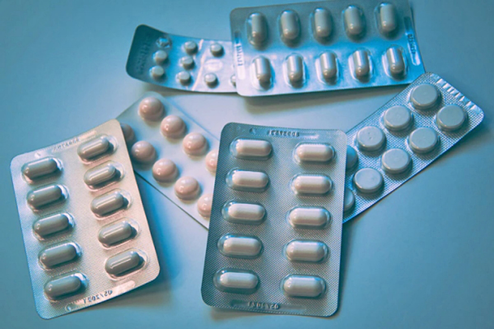 ¿Qué medicamentos recomienda la OMS para tratar efectos secundarios de vacunas Covid?