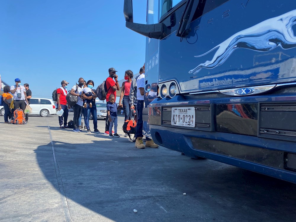 El “autobús de la esperanza”, la última etapa en el periplo de los haitianos