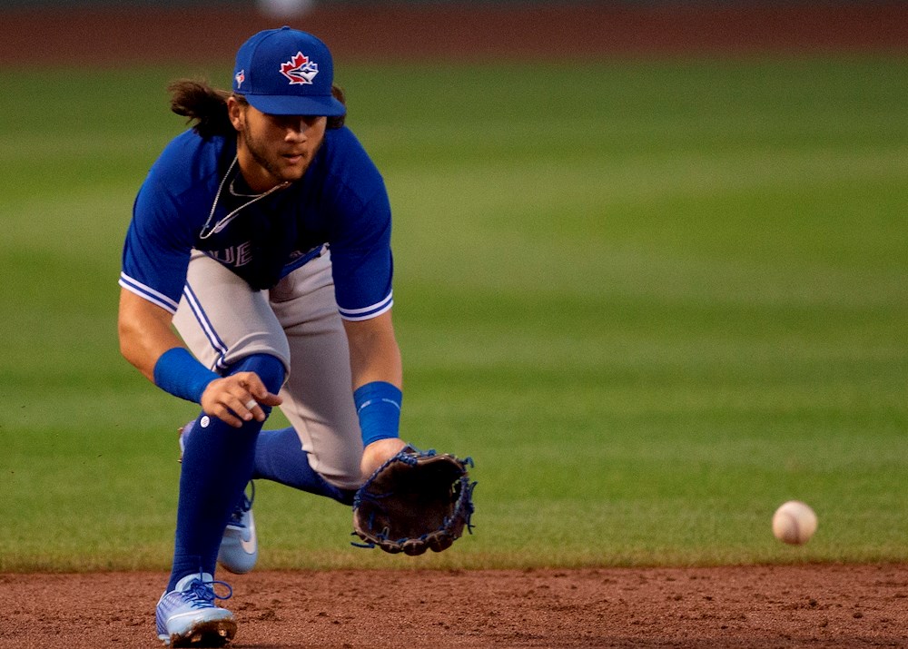 7-2. Ante los Filis, Riley acerca a los Bravos al título de División