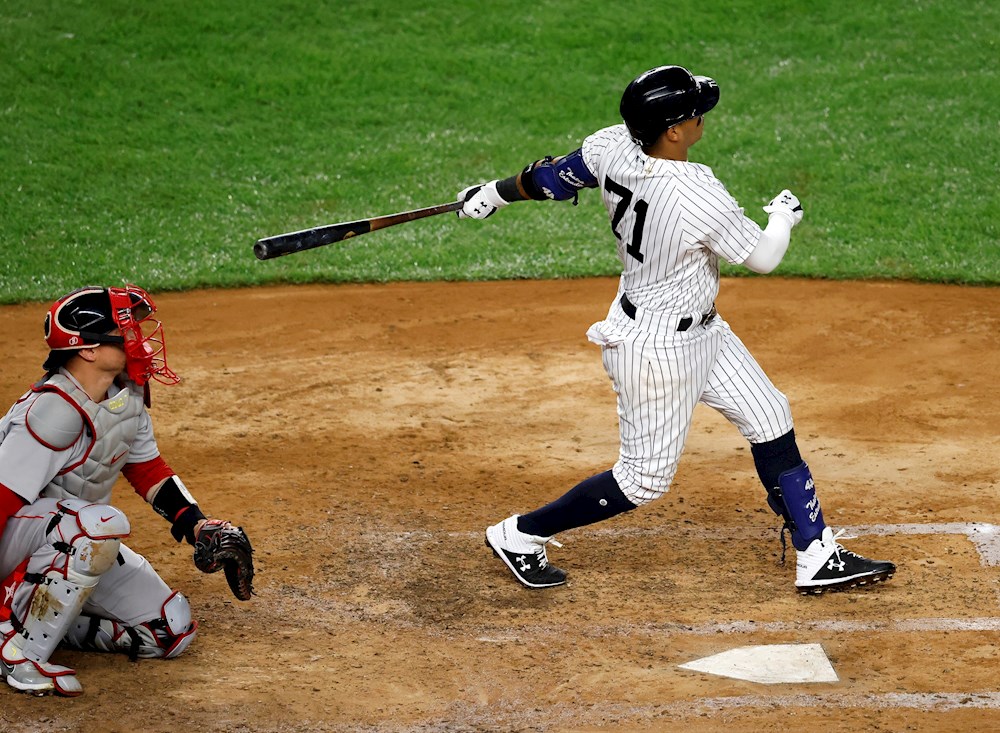 10-5. El venezolano Estrada pega dos jonrones el la victoria de los Gigantes sobre los Rockies