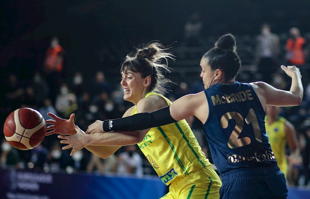 72-66. McBride y Collier deciden con su juego interior la victoria de Lyxn sobre Liberty