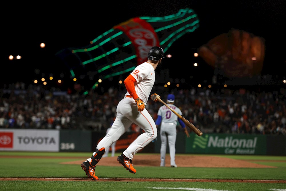 7-4. Wade Jr., y Longoria empujan dos carreras cada uno y ganan los Gigantes