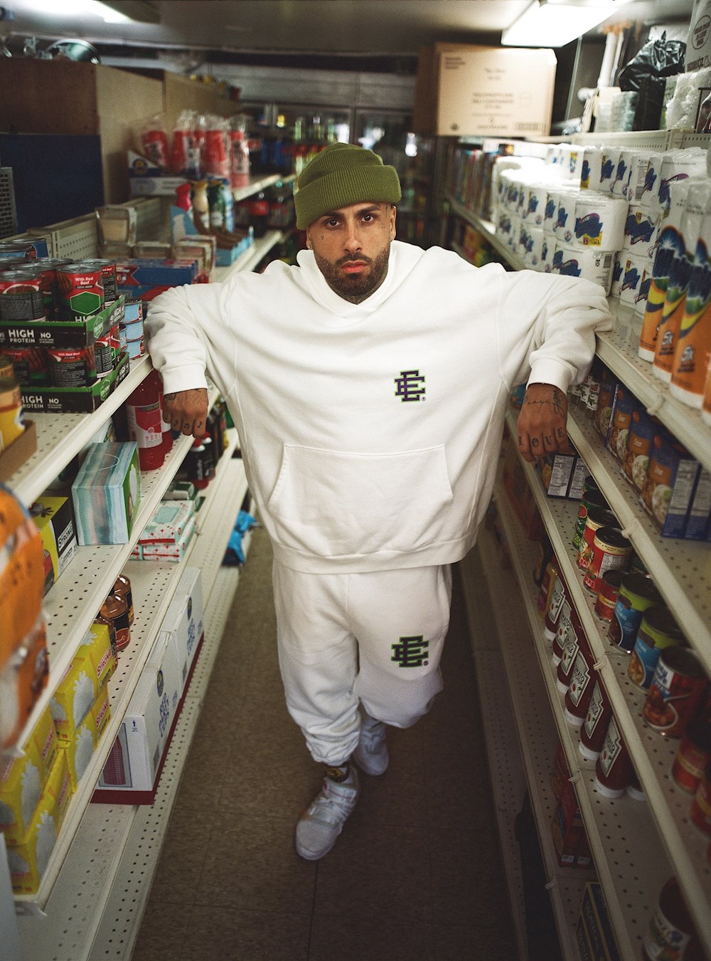 Nicky Jam regresa a la esencia del reguetón y se siente un “padre orgulloso”