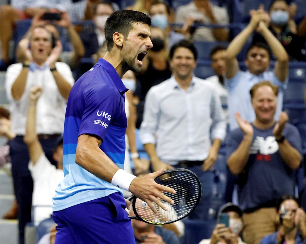 Djokovic sigue destrozando a rivales, el último, Berrettini; le espera Zverev