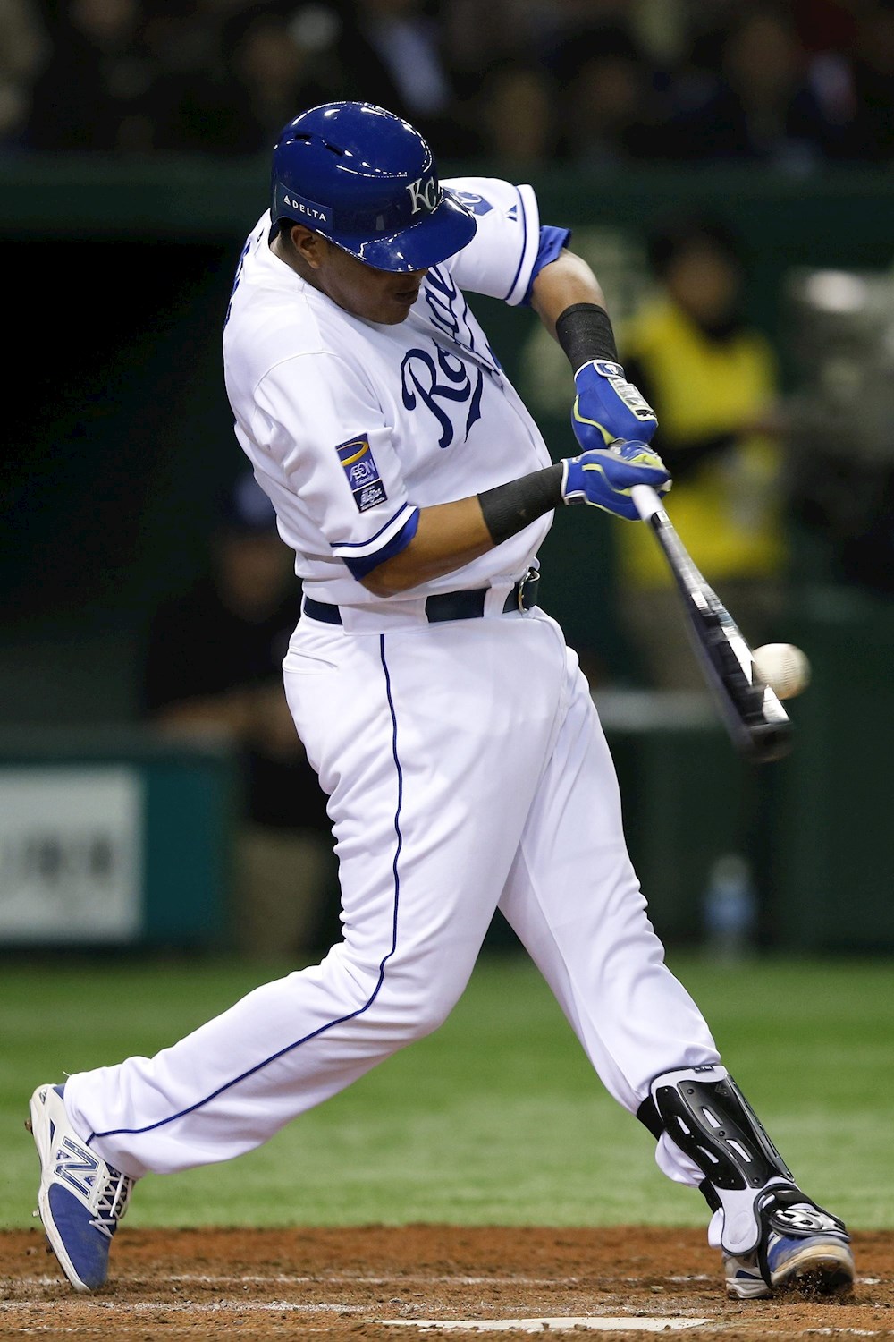 10-7. Pérez conecta su jonrón 43 en el triunfo de los Reales sobre los Atléticos