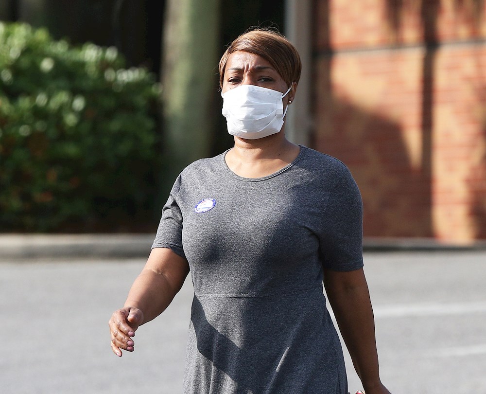 Fallo judicial en Florida respalda norma contra obligatoriedad de tapabocas