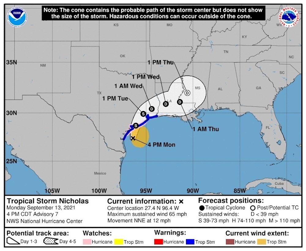 Nicholas se degrada a tormenta mientras descarga fuertes lluvias en Texas