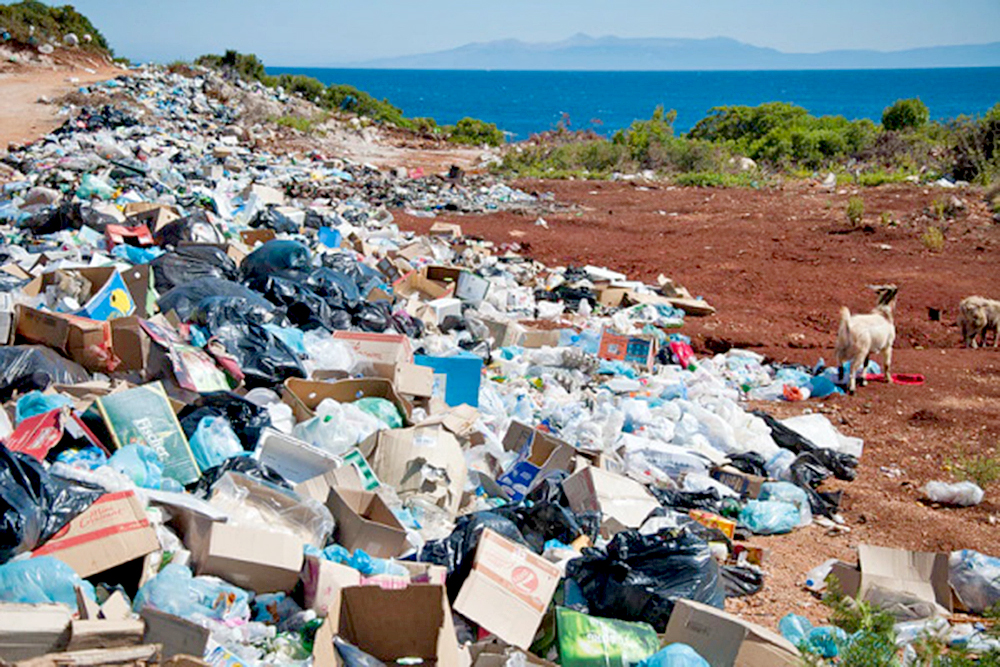 Microbios que se alimentan de plástico podrían solucionar el problema de reciclaje