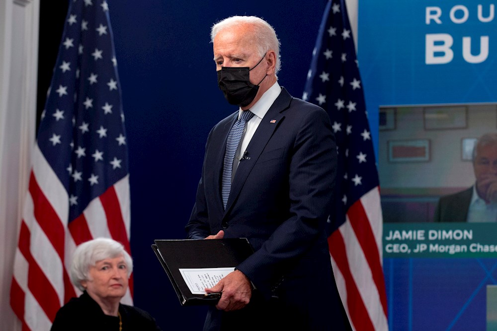 Biden se alía con grandes bancos de EEUU para presionar sobre techo de deuda