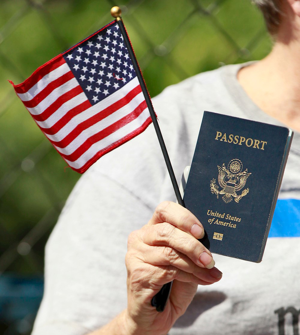EE.UU. emite el primer pasaporte con marcador de género X