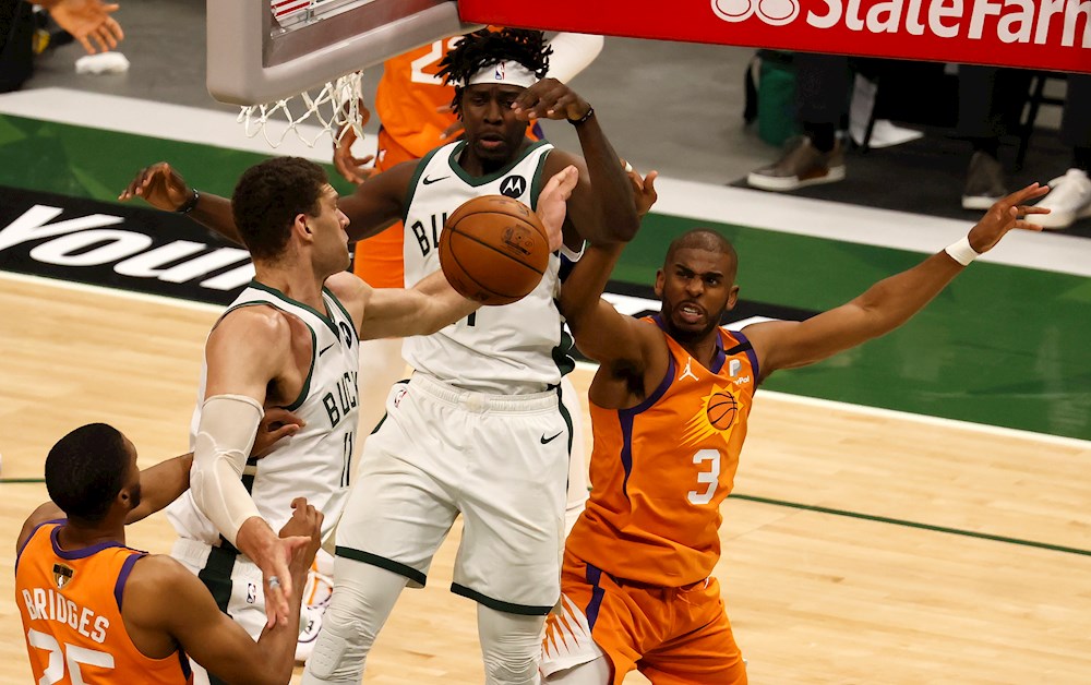 117-105. Bridges y Ayton orquestan el triunfo de Suns sobre Lakers