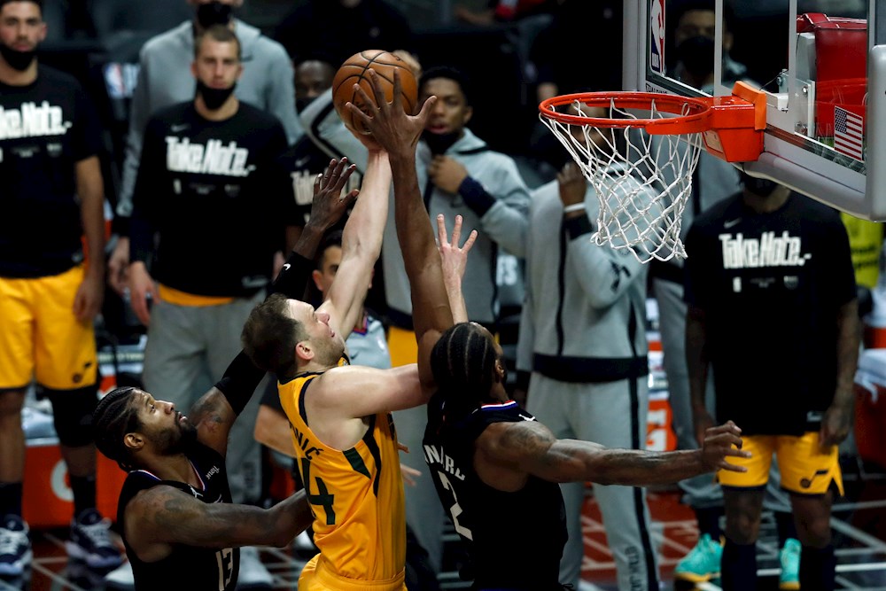 122-91. Jazz exhiben poder ofensivo y arrollan a Rockets; Garuba, 4 rebotes