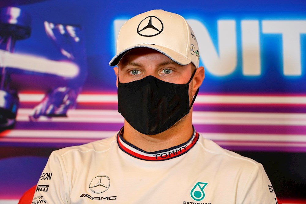 Bottas penalizará cinco posiciones por cambiar su motor de combustión