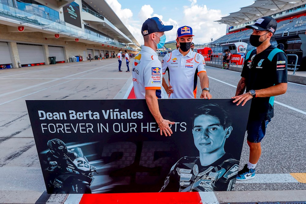 Todo MotoGP rinde un homenaje a Dean Berta Viñales en Austin