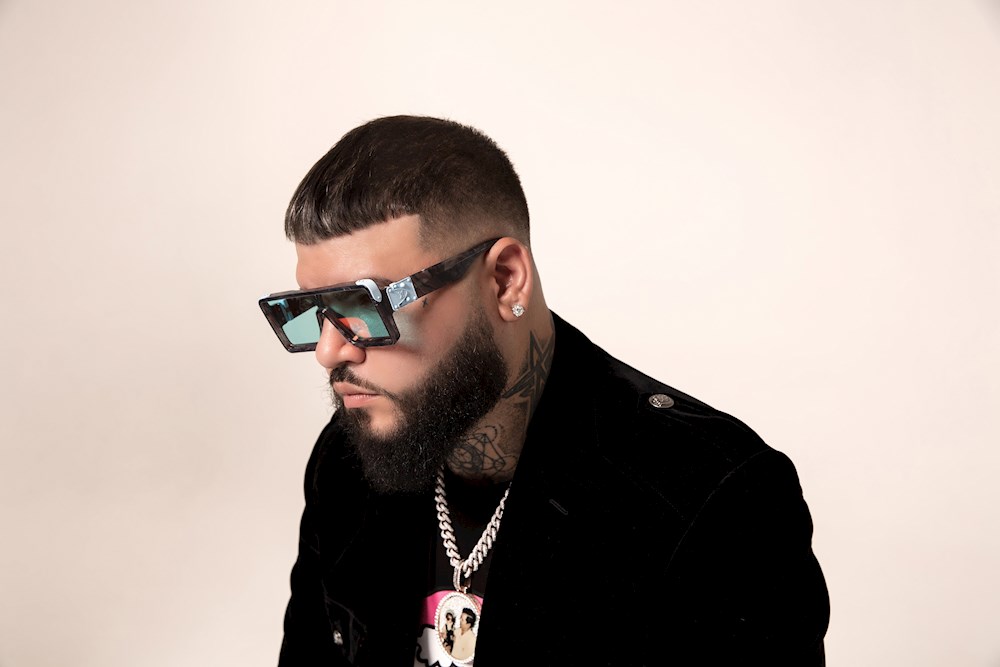 Farruko lanza un nuevo EP de “Pepas” con la colaboración de conocidos DJs
