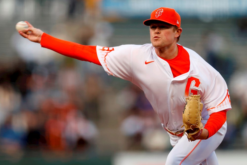 11-4. Webb lleva a los Gigantes al título de División