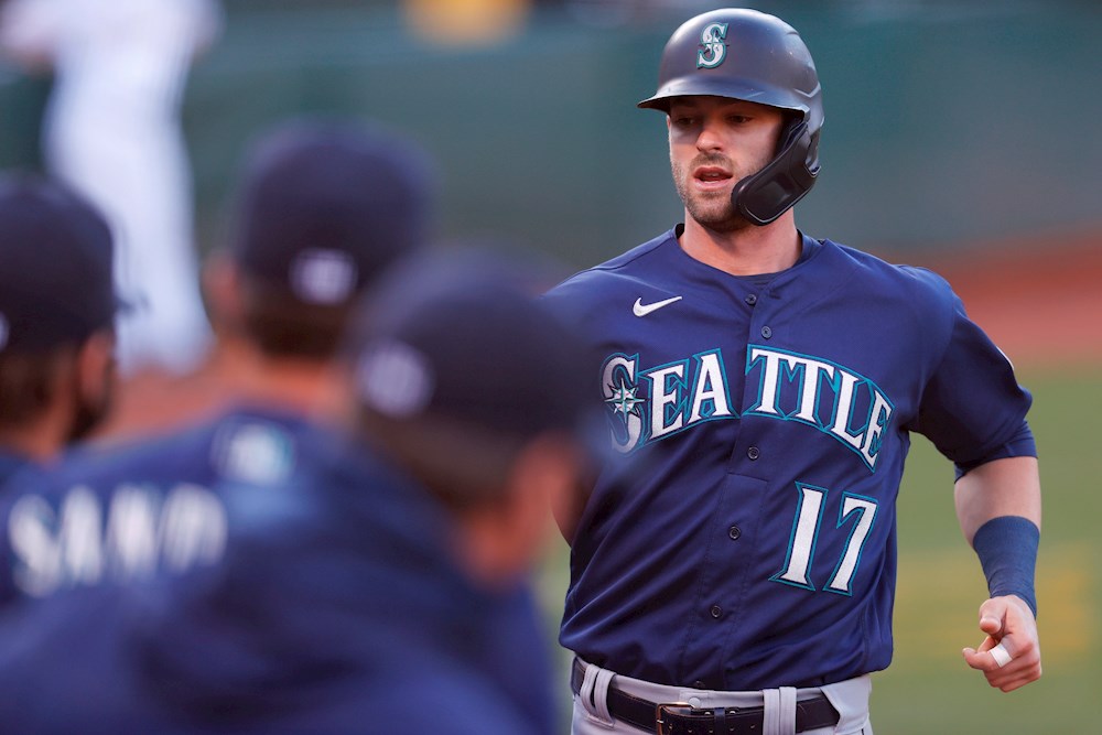 6-4. Haniger impulsa cinco y los Marineros aún pueden pasar a postemporada