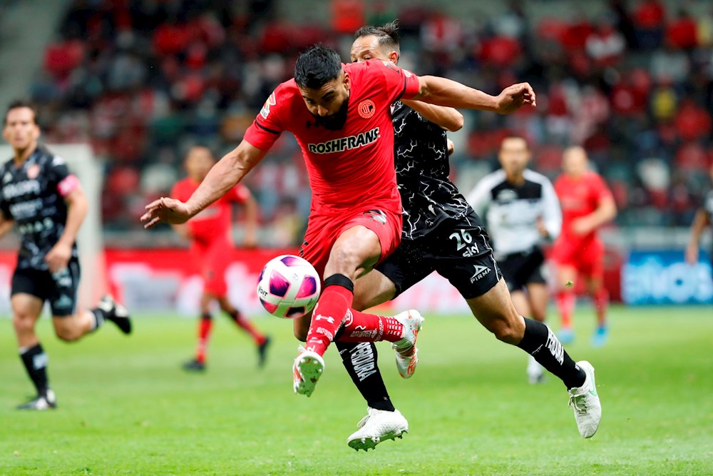 El colombiano Oscar Vanegas rescata empate para el Toluca ante el Necaxa