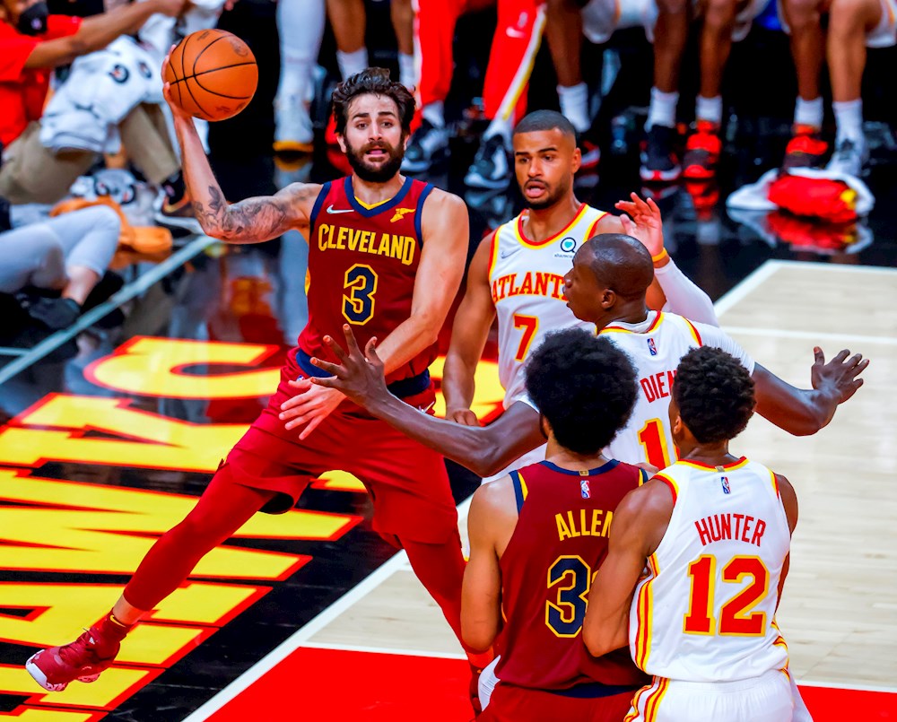 96-99. Sexton y Rubio dan el primer triunfo a los Cavaliers