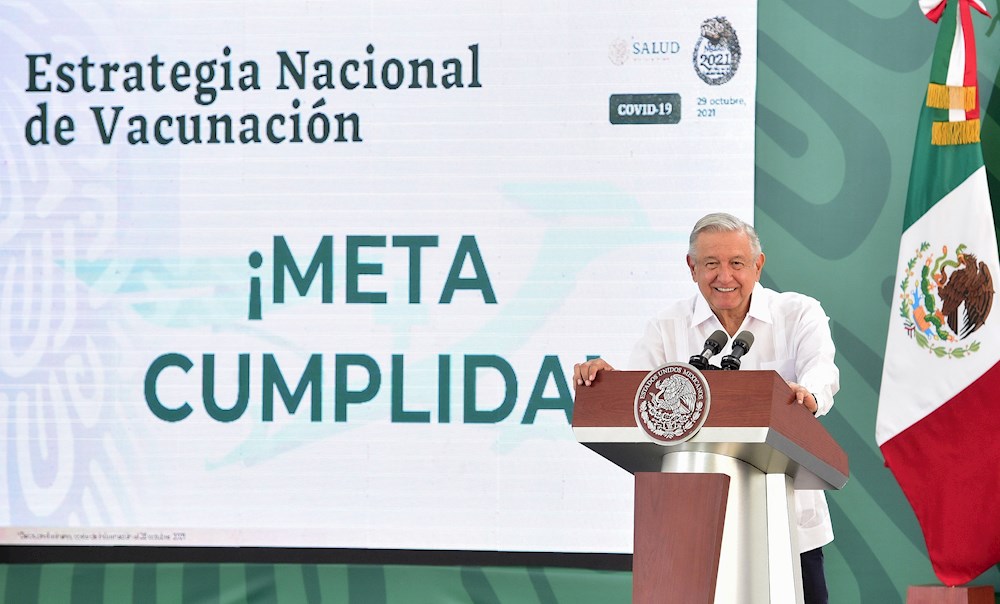 Gobierno mexicano afirma haber cumplido meta de vacunar a todos los adultos