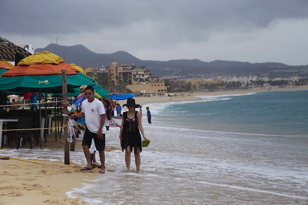 Los ciclones Sandra y Terry se debilitan en el Pacífico mexicano