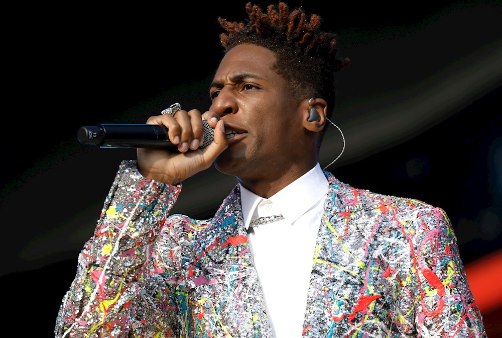 Jon Batiste lidera unos Grammy que enfrentarán a Kanye West y Taylor Swift