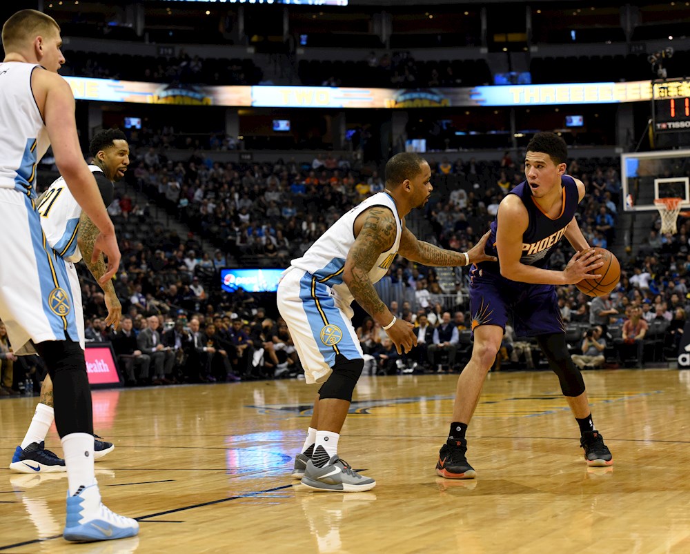 123-111. Booker lidera el ataque ganador de los Suns ante los Rockets